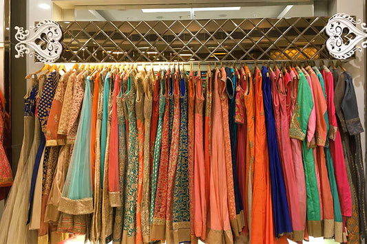 Smart Move of Renting Clothes for Efficient Storage